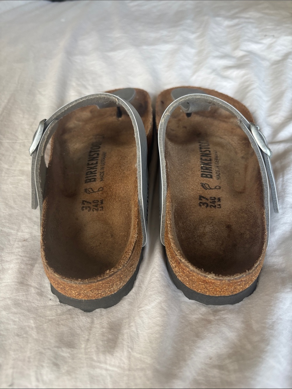 EUC Birkenstock Gizeh Birko-Flor in Silver, 37 - Picture 6 of 9